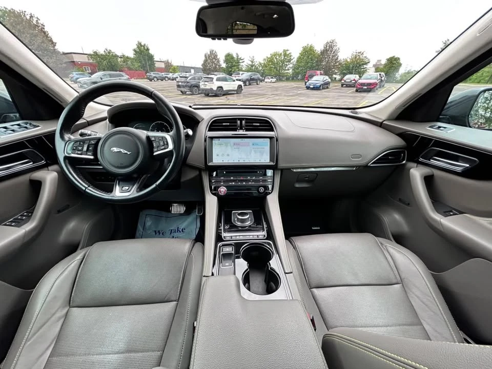 2017 Jaguar F-Pace - Image 7 of 8