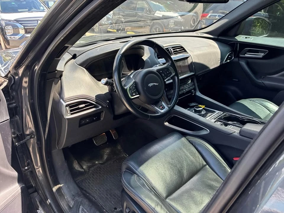 2017 Jaguar F-Pace - Image 3 of 5
