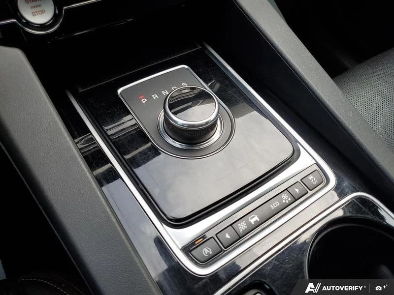 2017 Jaguar F-Pace - Image 13 of 20