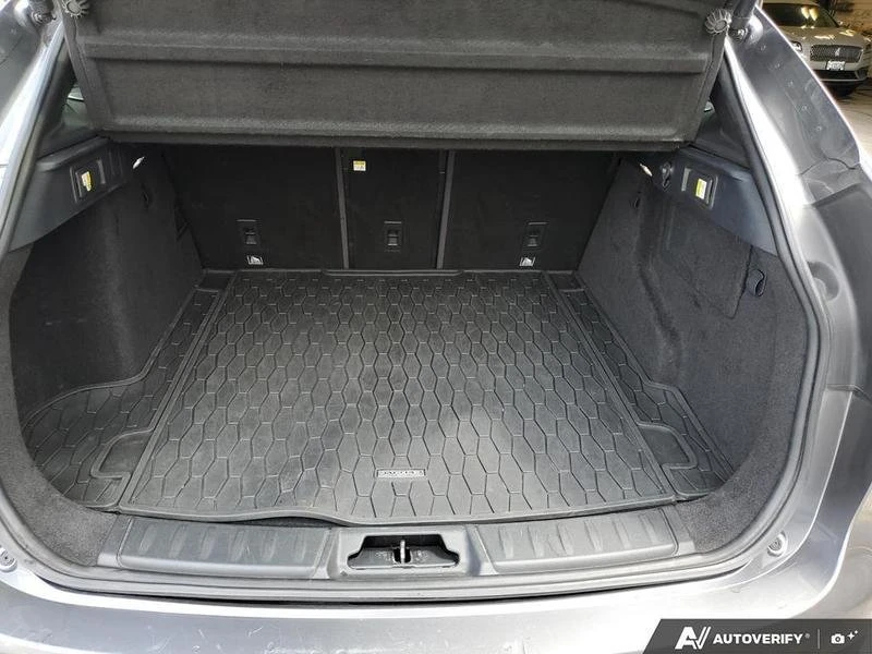 2017 Jaguar F-Pace - Image 8 of 20