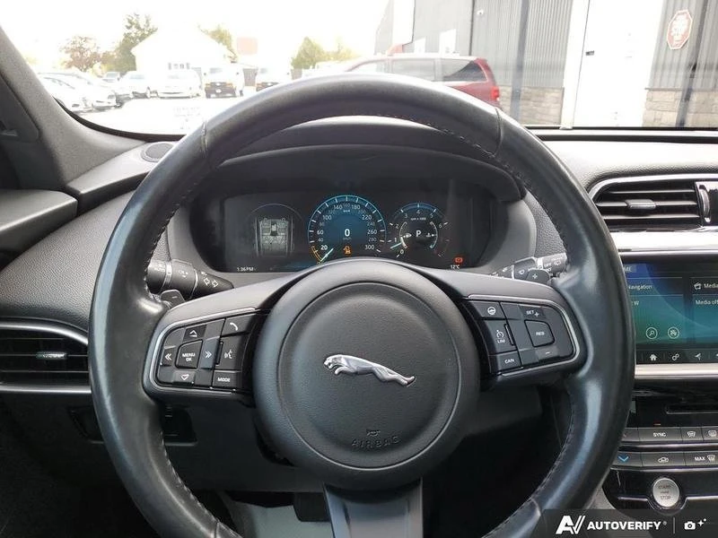 2017 Jaguar F-Pace - Image 10 of 20
