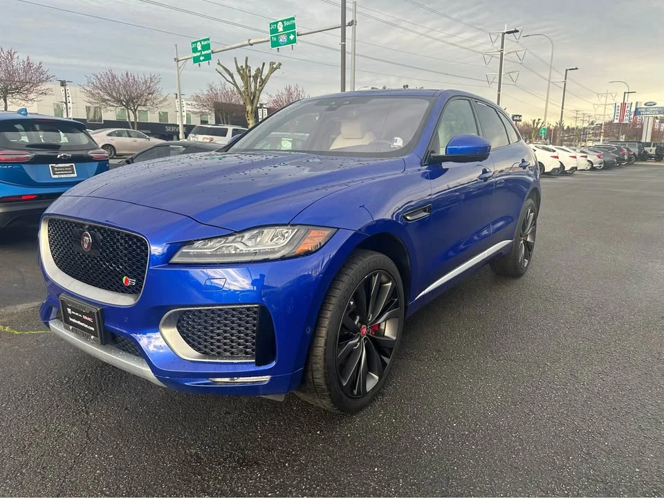 2017 Jaguar F-Pace - Image 5 of 13