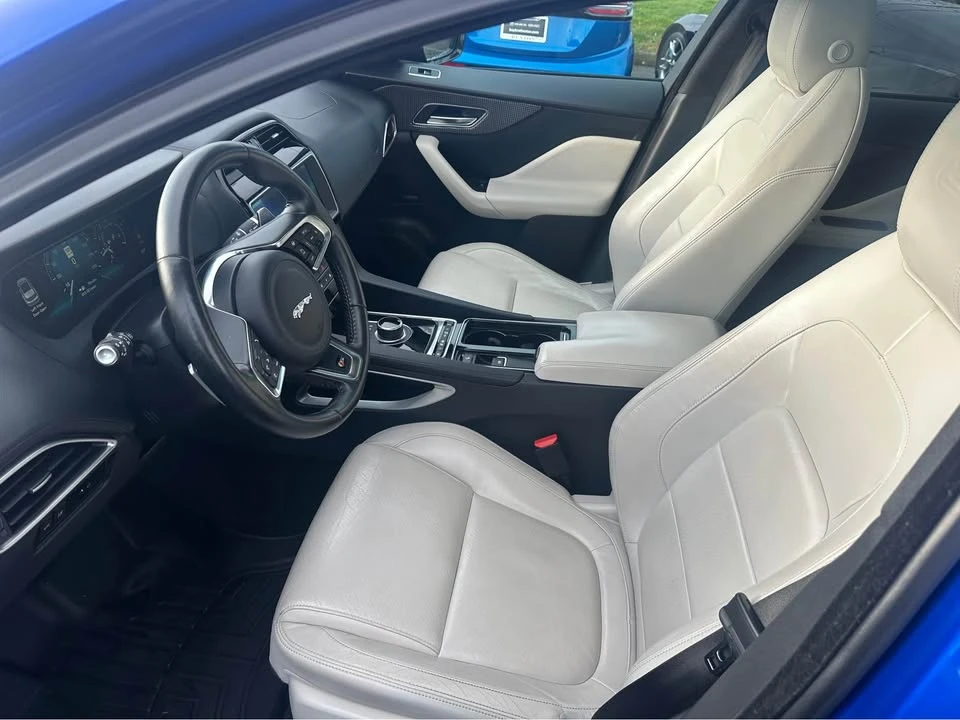 2017 Jaguar F-Pace - Image 12 of 13