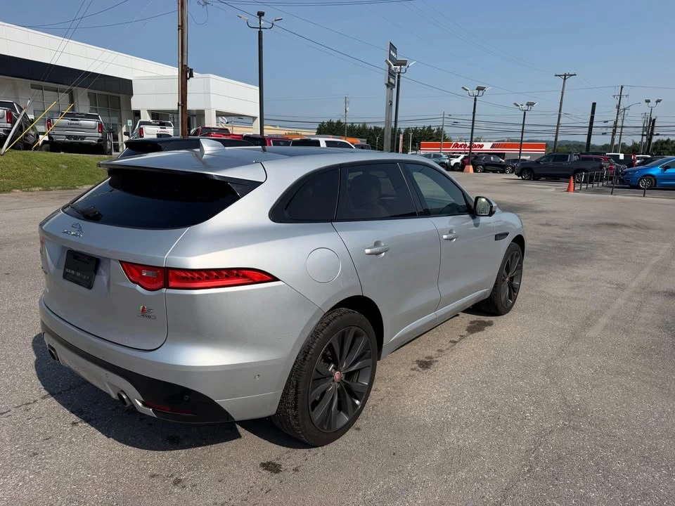 2017 Jaguar F-Pace - Image 3 of 12