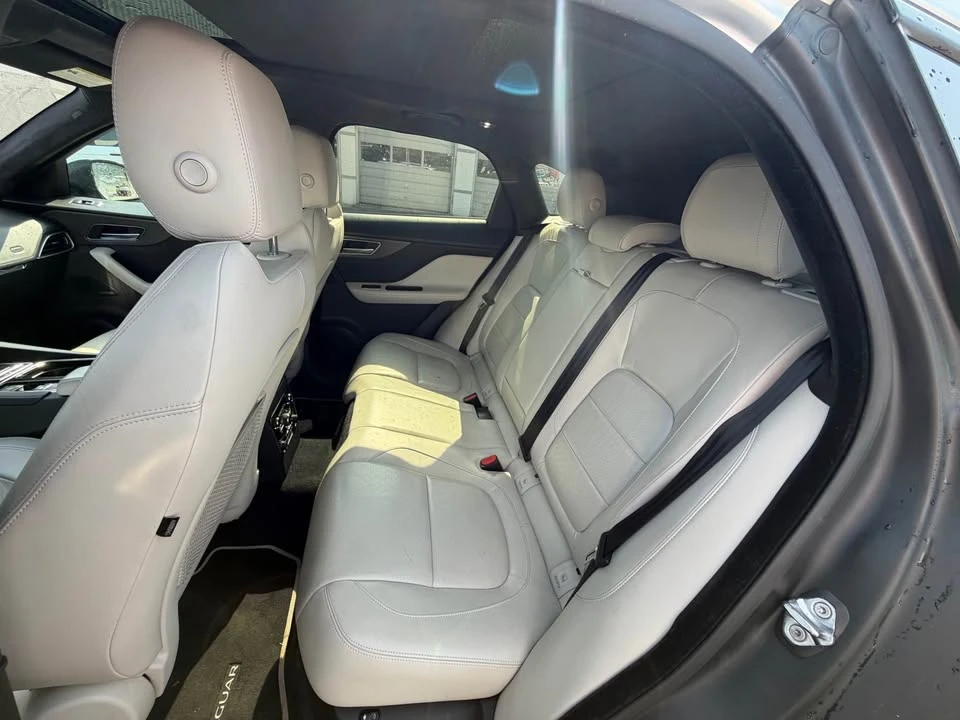 2017 Jaguar F-Pace - Image 11 of 12