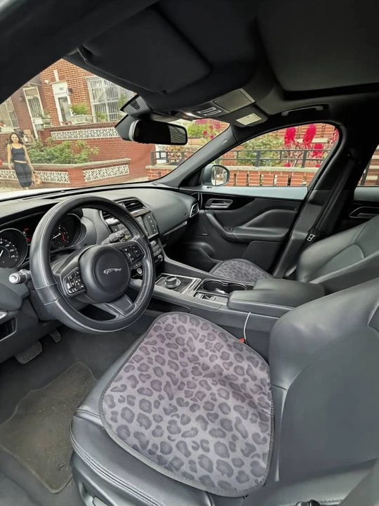 2017 Jaguar F-Pace - Image 7 of 9