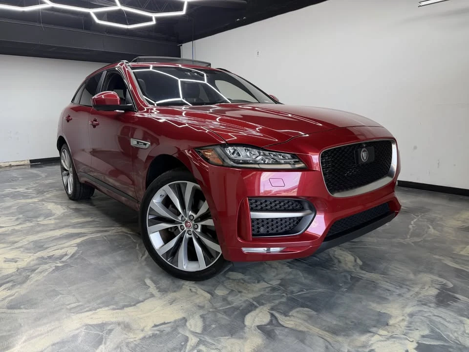 2017 Jaguar F-Pace - Image 4 of 20