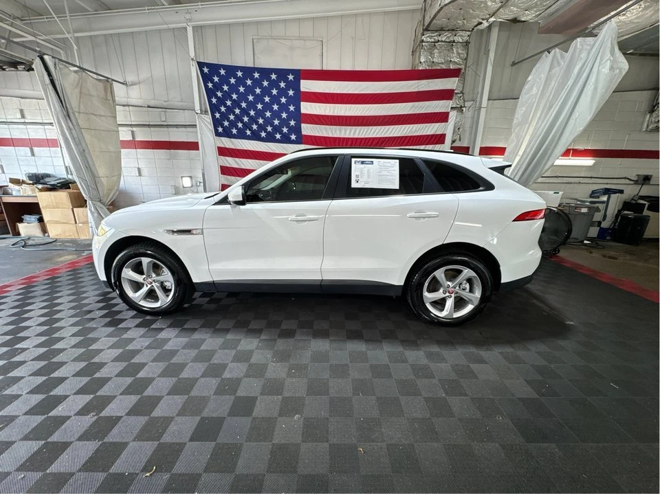 2017 Jaguar F-Pace - Image 8 of 20