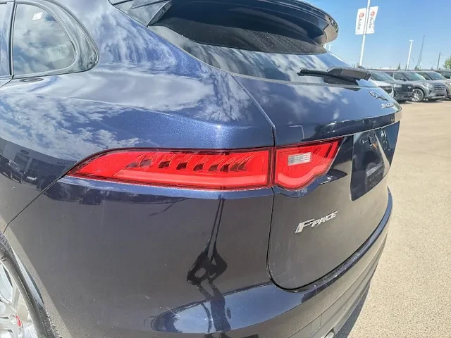 2017 Jaguar F-Pace - Image 7 of 19