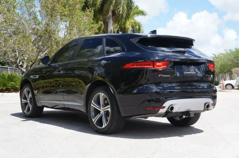 2017 Jaguar F-Pace - Image 4 of 20