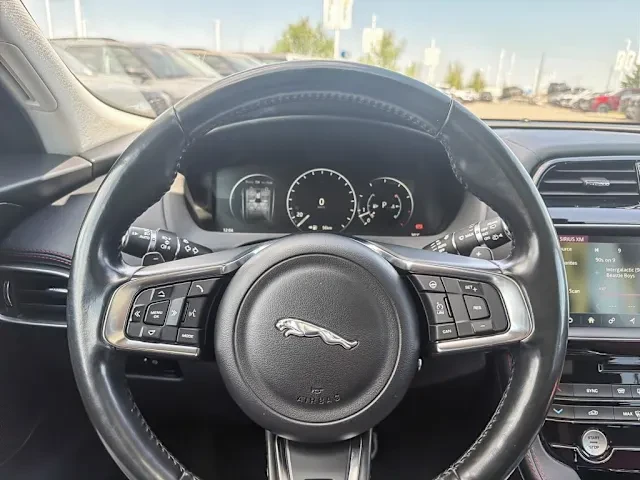 2017 Jaguar F-Pace - Image 15 of 19