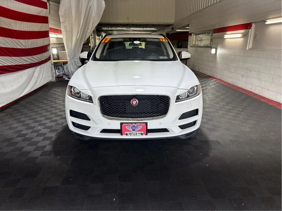 2017 Jaguar F-Pace - Image 2 of 20