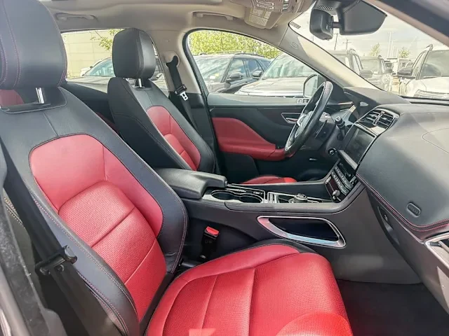 2017 Jaguar F-Pace - Image 11 of 19