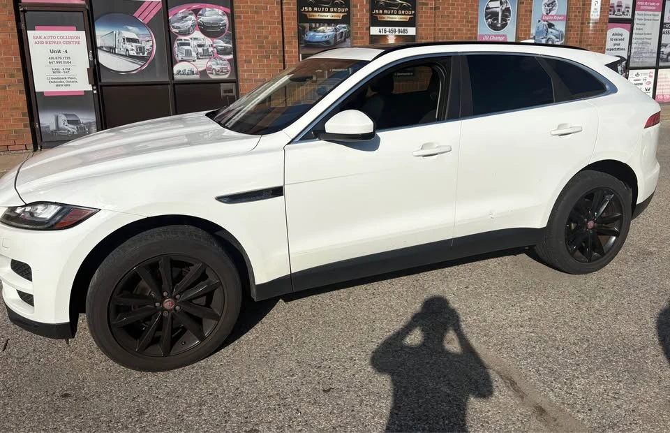 2017 Jaguar F-Pace - Image 11 of 11