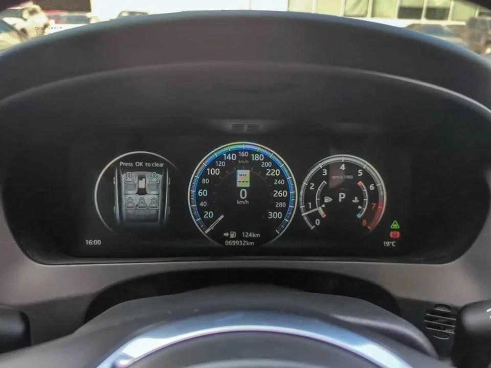 2017 Jaguar F-Pace - Image 11 of 20