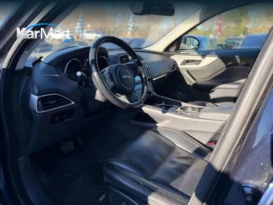 2017 Jaguar F-Pace - Image 9 of 20