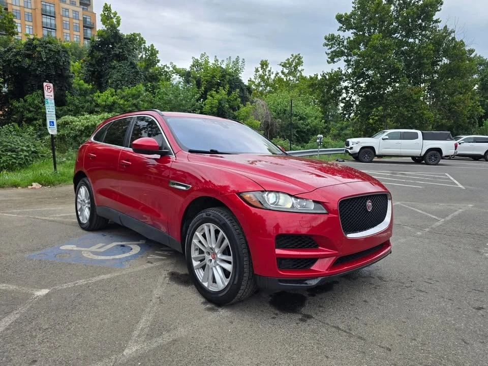 2017 Jaguar F-Pace - Image 2 of 20