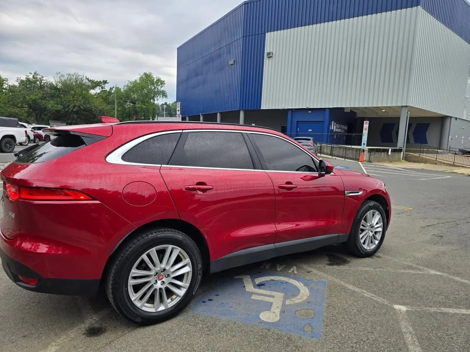 2017 Jaguar F-Pace - Image 4 of 20