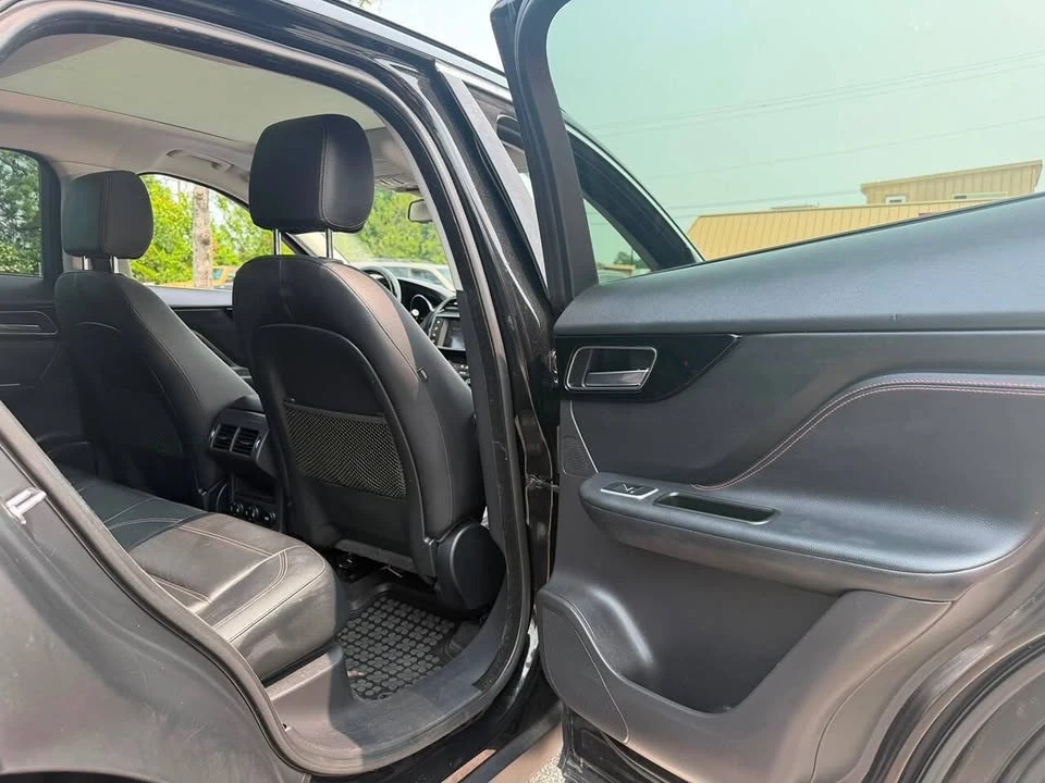 2017 Jaguar F-Pace - Image 16 of 20