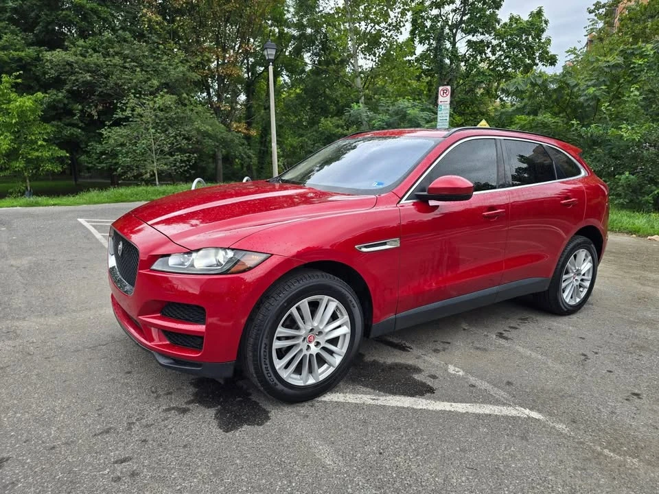 2017 Jaguar F-Pace - Image 8 of 20