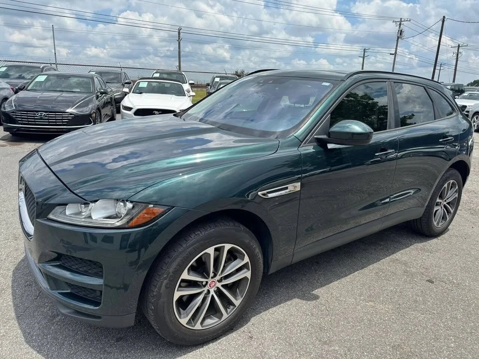 2017 Jaguar F-Pace - Image 5 of 15