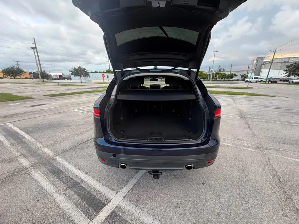 2017 Jaguar F-Pace - Image 16 of 16