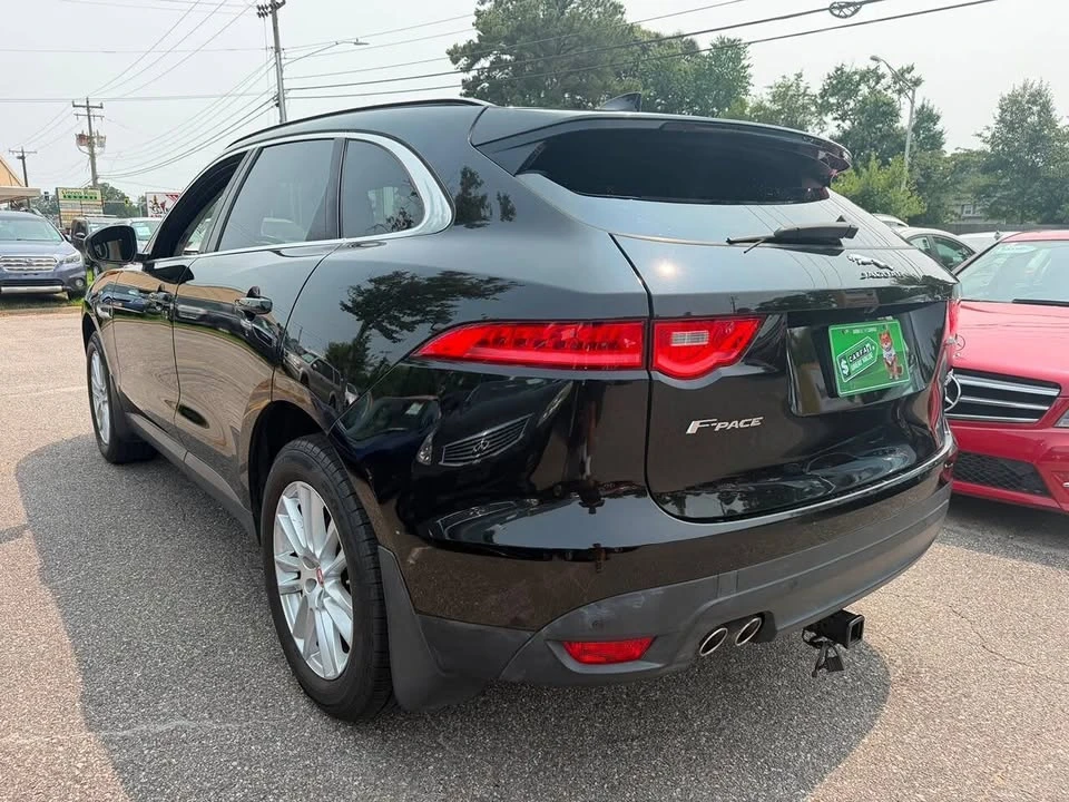 2017 Jaguar F-Pace - Image 7 of 20
