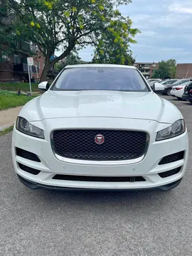 2017 Jaguar F-PACE Prestige