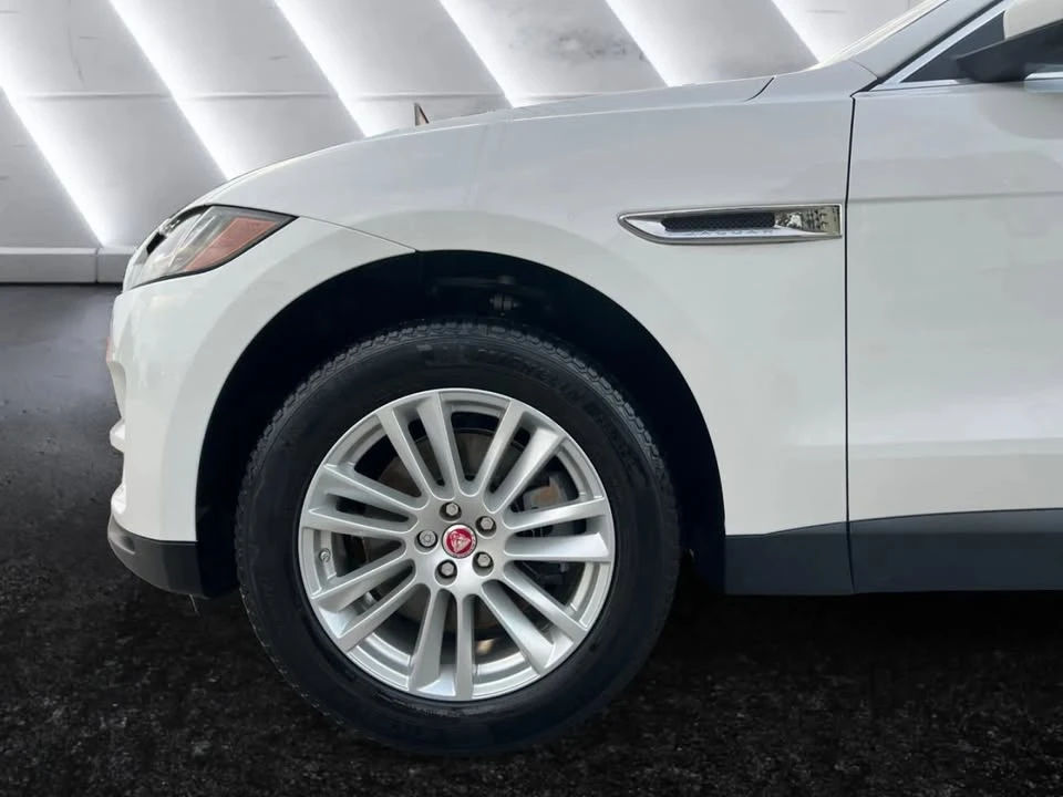 2017 Jaguar F-Pace - Image 14 of 15