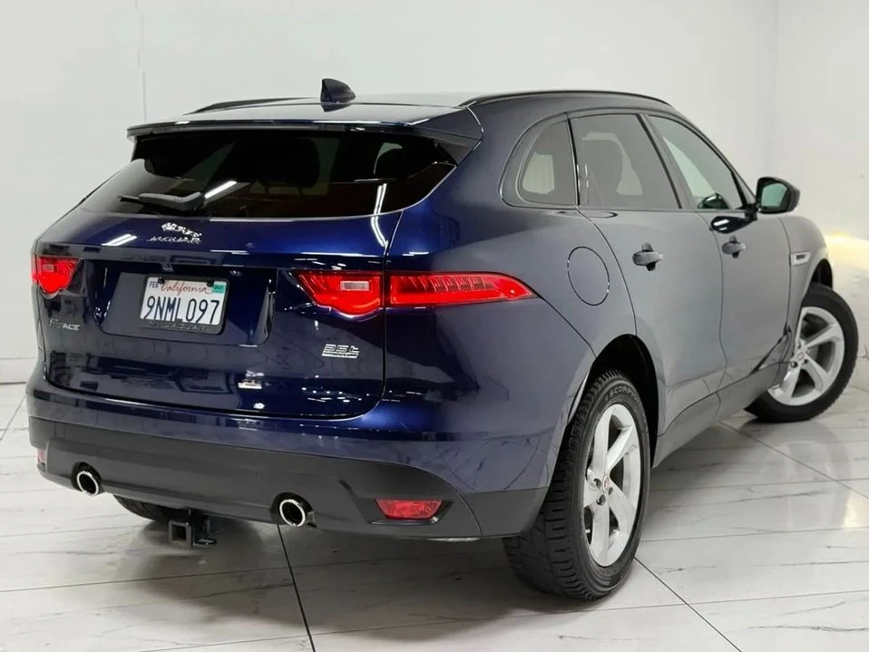 2017 Jaguar F-Pace - Image 11 of 20