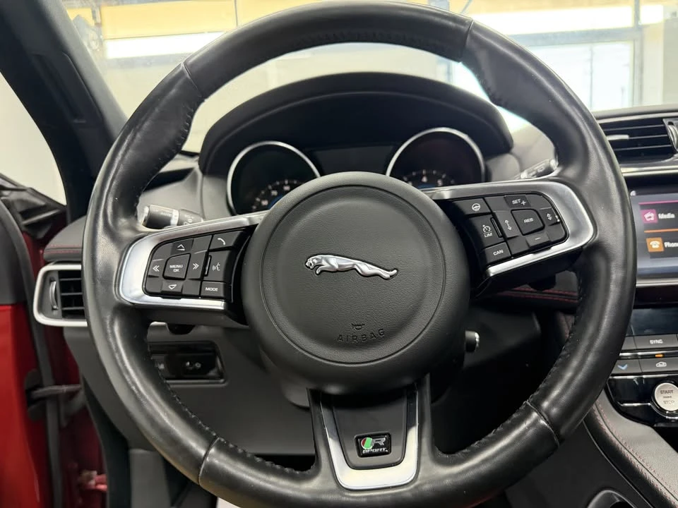 2017 Jaguar F-Pace - Image 14 of 20