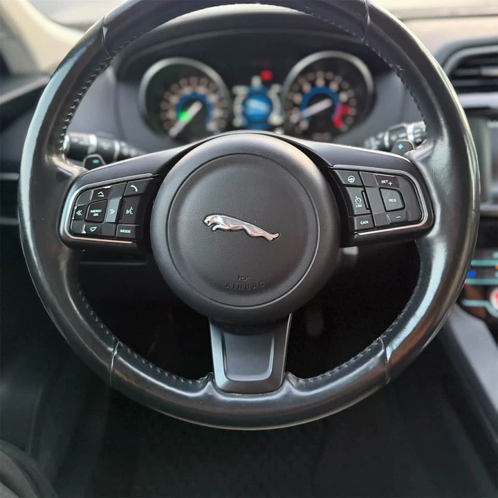 2017 Jaguar F-Pace - Image 15 of 20