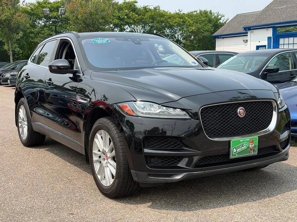 2017 Jaguar F-Pace - Image 5 of 20
