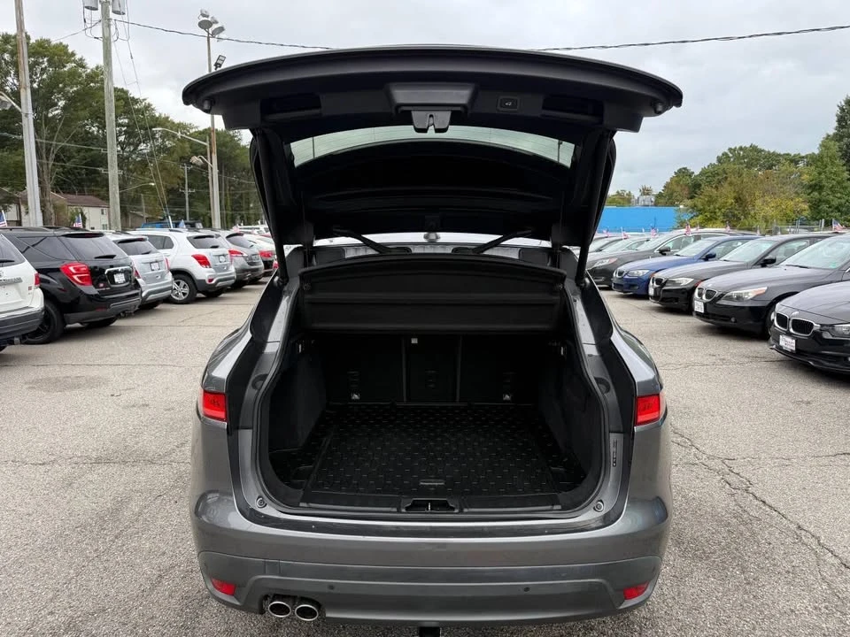 2017 Jaguar F-Pace - Image 18 of 19