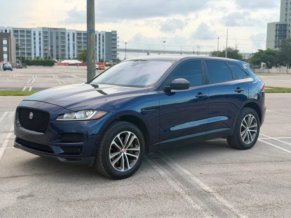 2017 Jaguar F-Pace - Image 2 of 16
