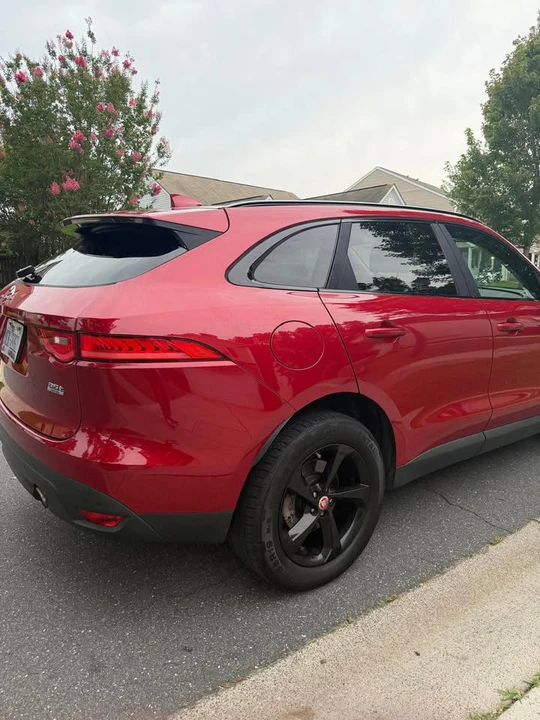 2017 Jaguar F-Pace - Image 3 of 8