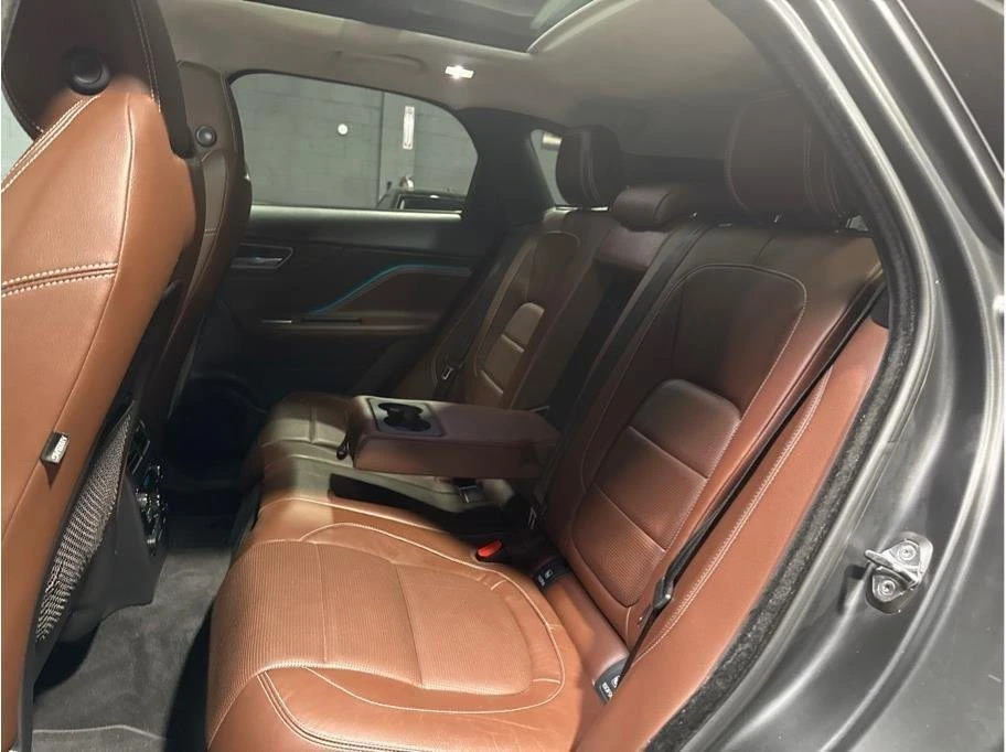 2017 Jaguar F-Pace - Image 9 of 20