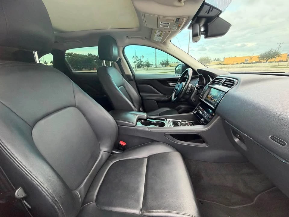 2017 Jaguar F-Pace - Image 6 of 16