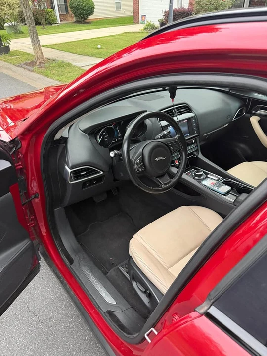 2017 Jaguar F-Pace - Image 8 of 8