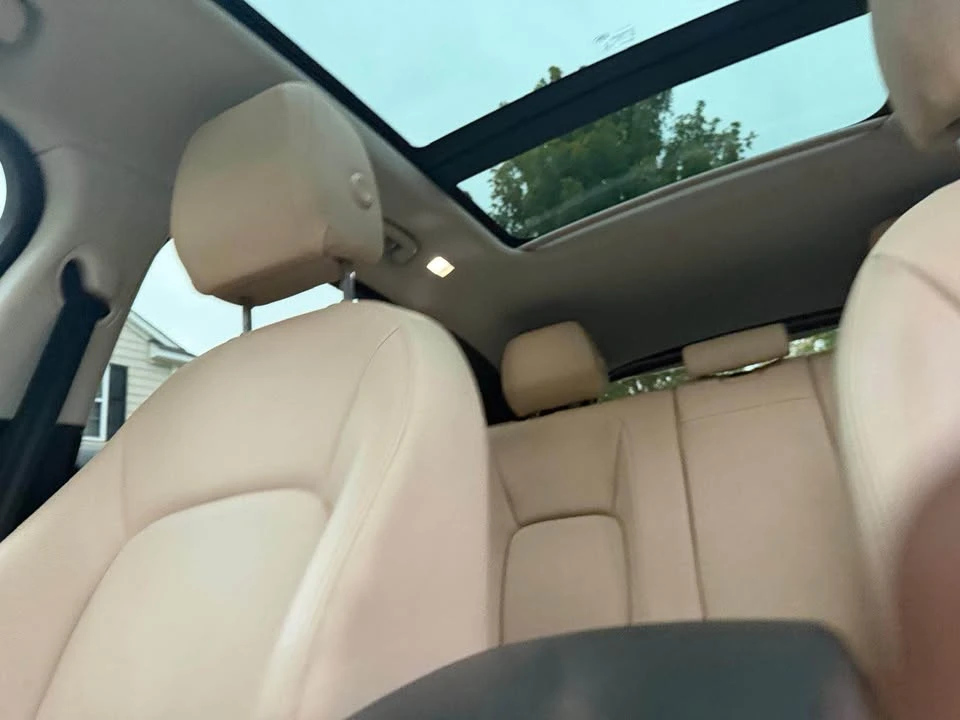 2017 Jaguar F-Pace - Image 7 of 8