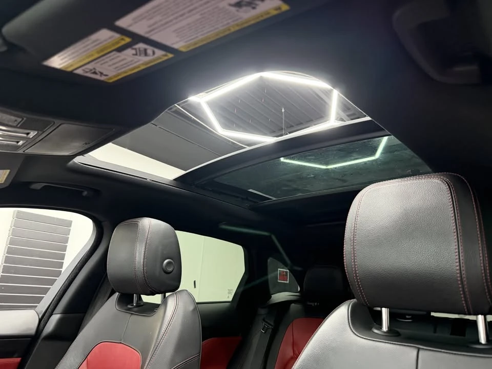 2017 Jaguar F-Pace - Image 3 of 20