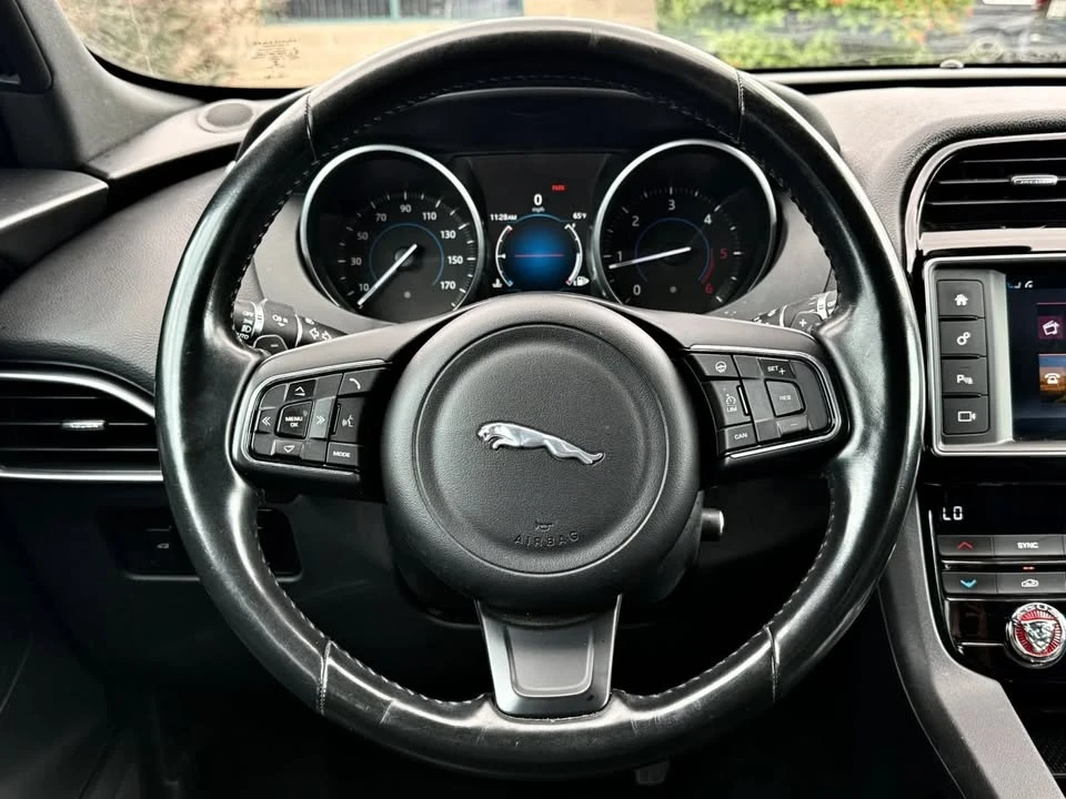 2017 Jaguar F-Pace - Image 19 of 20