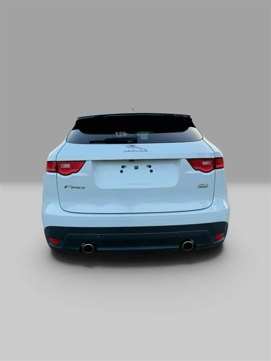 2017 Jaguar F-Pace - Image 8 of 20