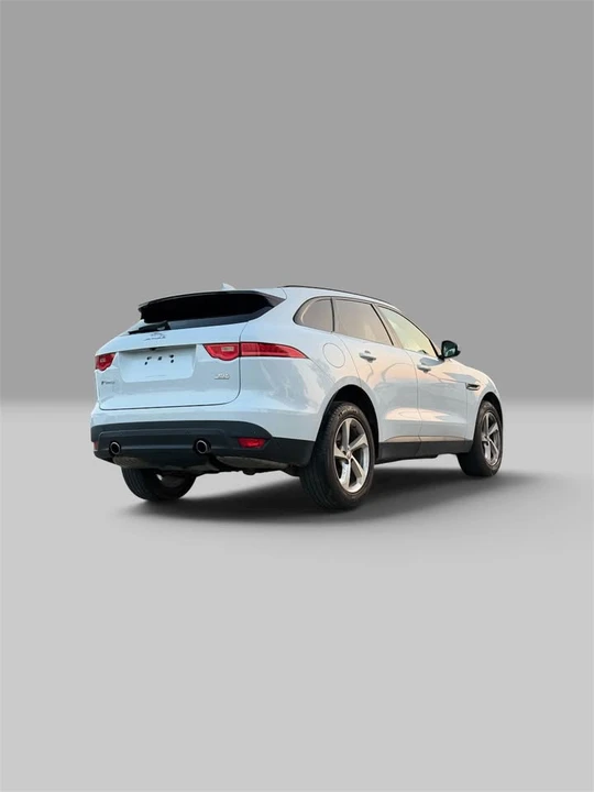 2017 Jaguar F-Pace - Image 4 of 20