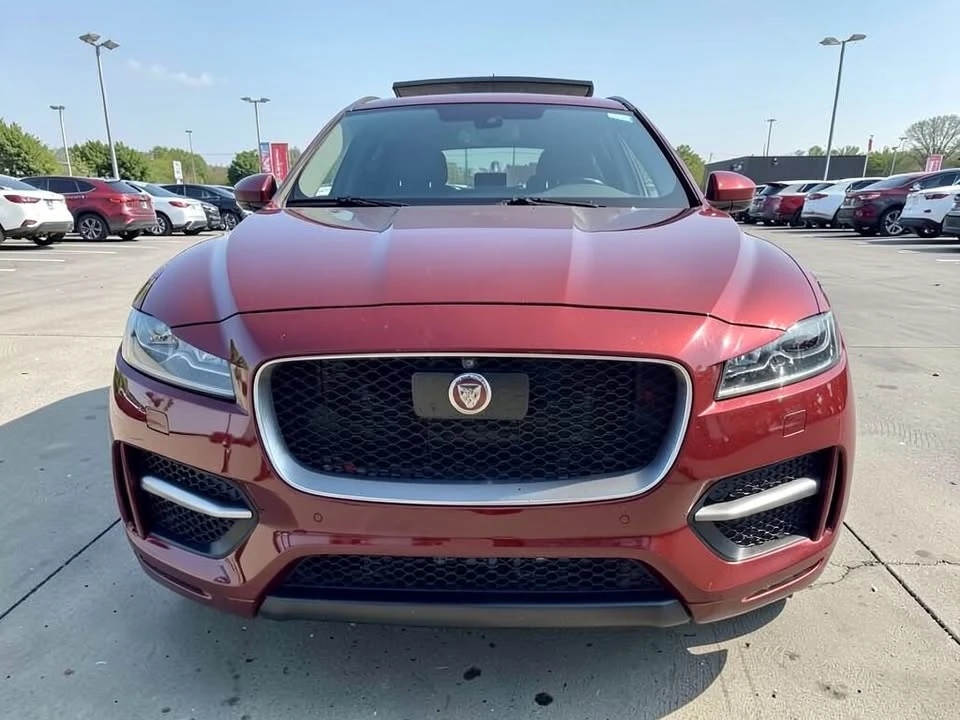 2017 Jaguar F-Pace - Image 6 of 20