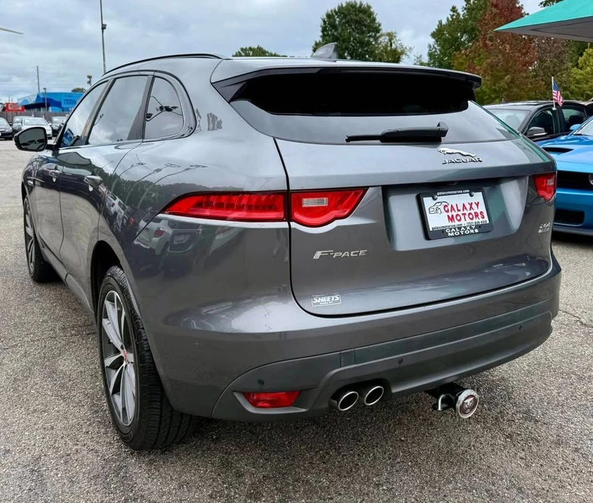 2017 Jaguar F-Pace - Image 5 of 19