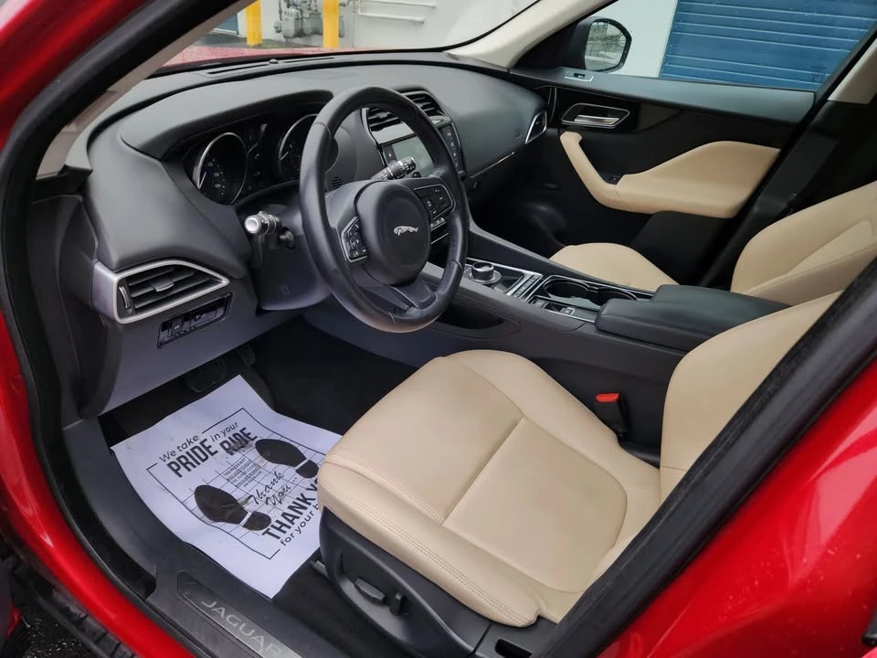 2017 Jaguar F-Pace - Image 6 of 20