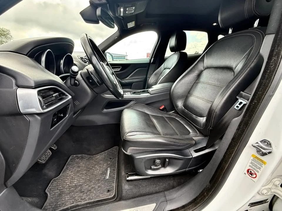 2017 Jaguar F-Pace - Image 15 of 20