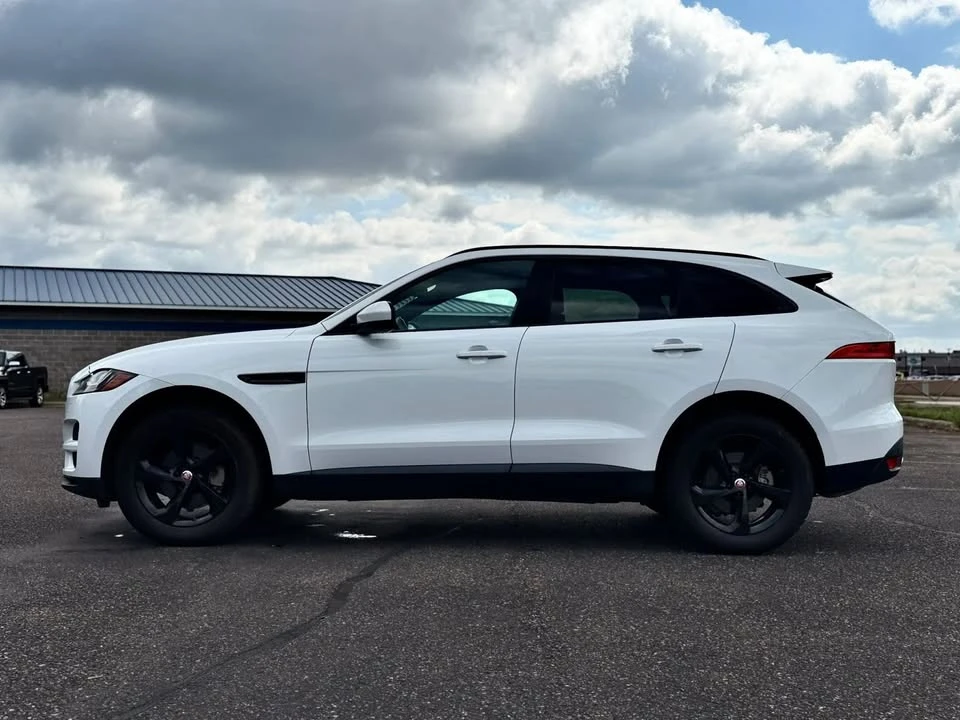 2017 Jaguar F-Pace - Image 4 of 20