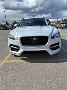 2017 Jaguar F-PACE R-Sport